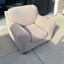Oversized Chair (free)