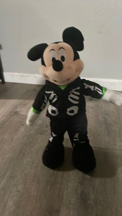 Mickey Mouse Halloween plush washed and cleaned