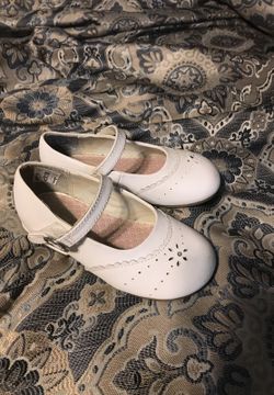 Stride rite white shoes 7.5