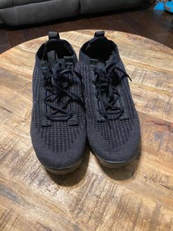 9.5 Nike Air VaporMax DH4084-001