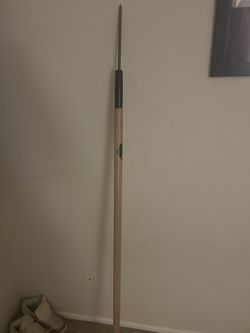 Spear throwing training device