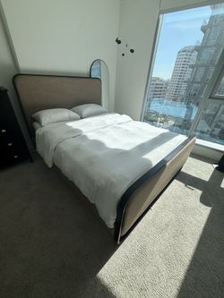 Super combo!!! Queen bed + Casper Mattress Bundle!