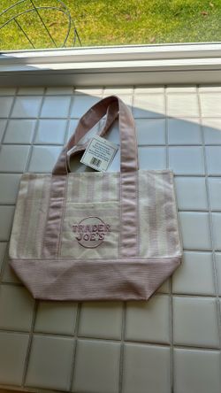 NEW!!! Trader Joe’s Striped Tote Bag