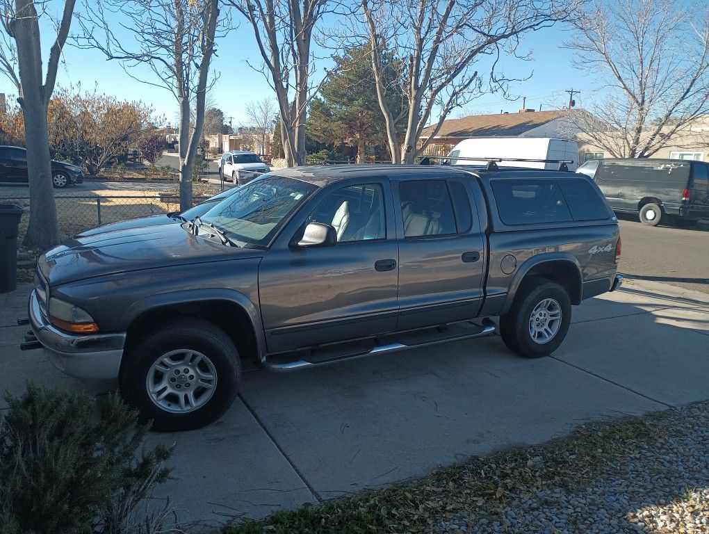 2004 Dodge Dakota