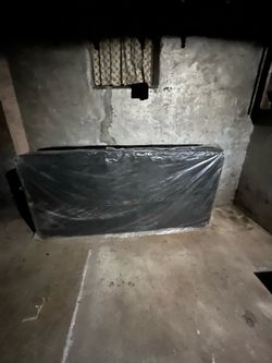 Regular twin Box spring