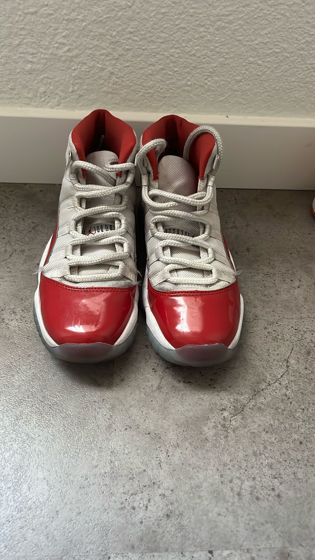 Jordan 11 cherry