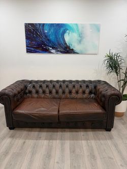 Chesterfield Sofa Brown loveseat  FREE DELIVERY