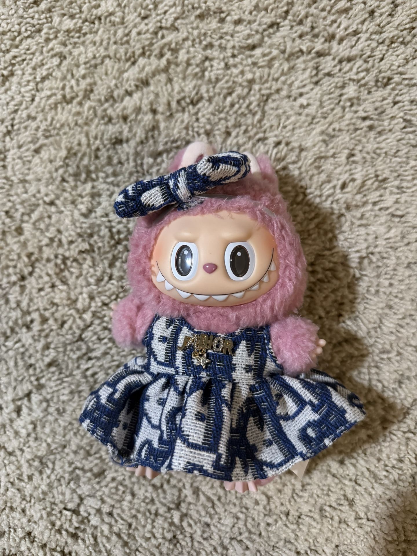 LABUBU DIOR