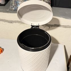 Trash Can