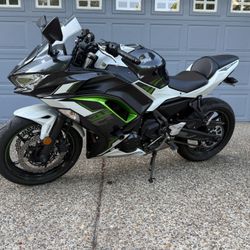 2022 Kawasaki Ninja 650 ABS