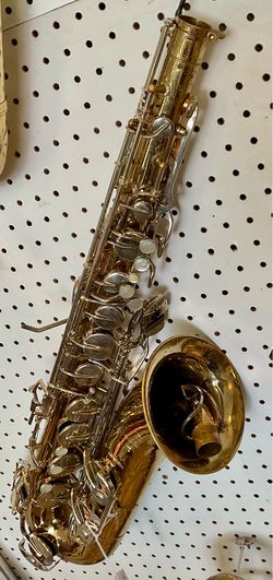 Selmer Bundy II Tenor Saxophone w/ OHSC, Mouthpiece, & Xtras
