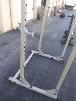 Body solid squat cage