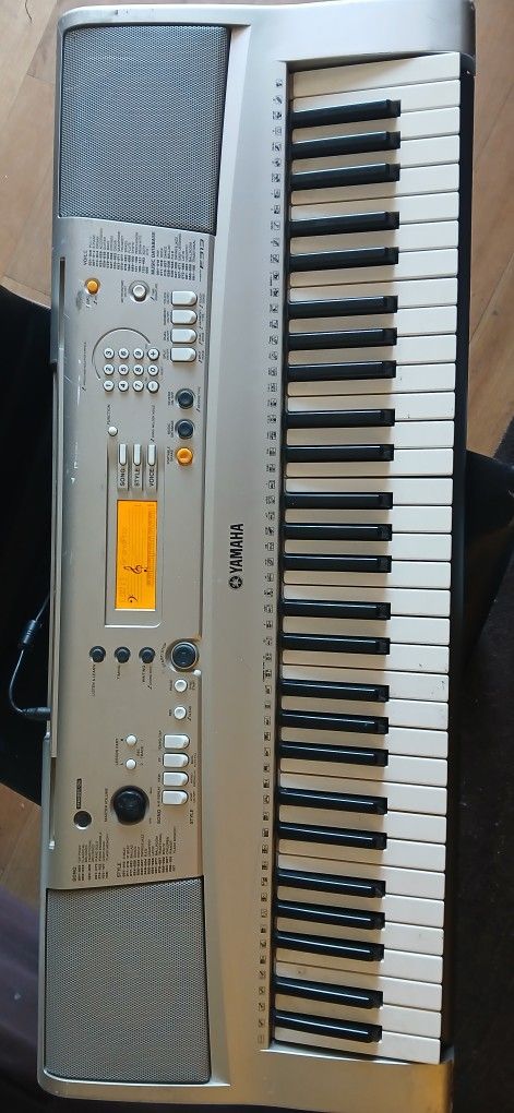 Yamaha PORTATONE PSR E-313