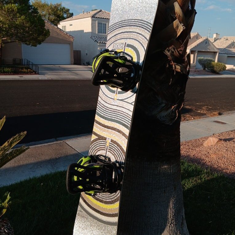 burton cartel snowboard bindings offerup BURTON Snowboard w/ Burton Cartel Bindings for Sale in Las Vegas, NV