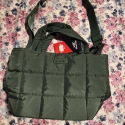 Reebok Trek Green Dove Crossbody Bag: Brand NEW! 