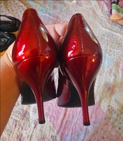BCBGIRLS Red patent sz 10
