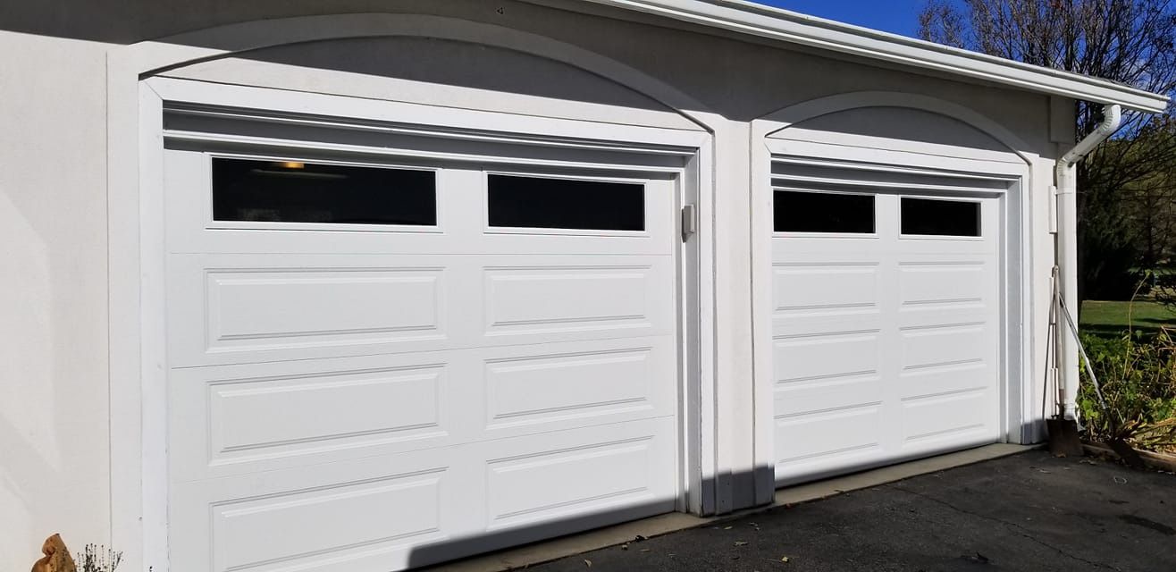 CLOPAY GARAGE DOOR PANELS (2)