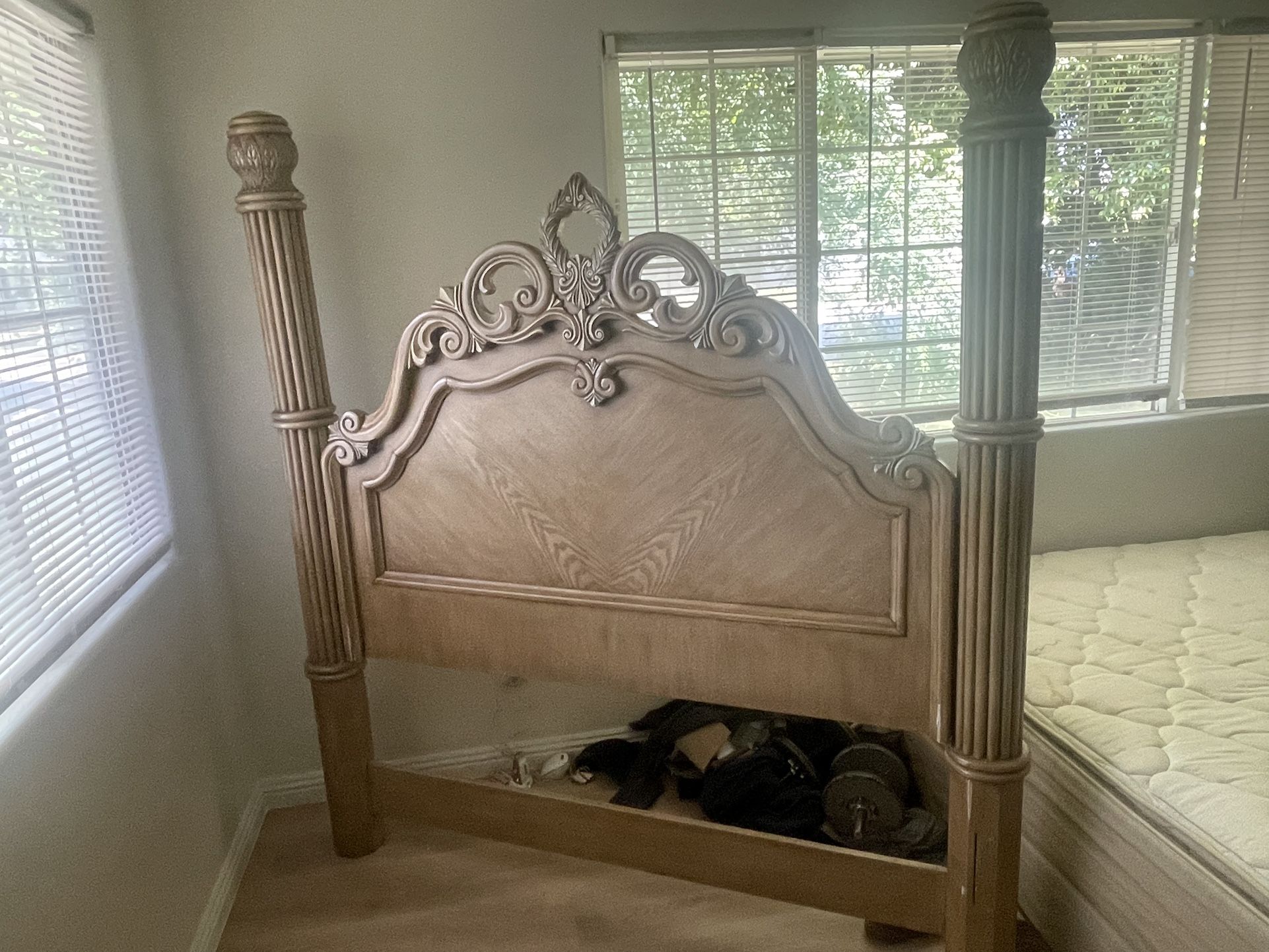 Queen bedroom set