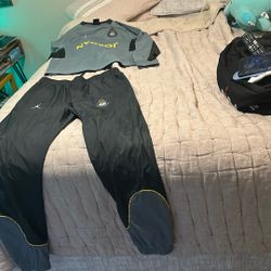 Cool Grey Outfit 