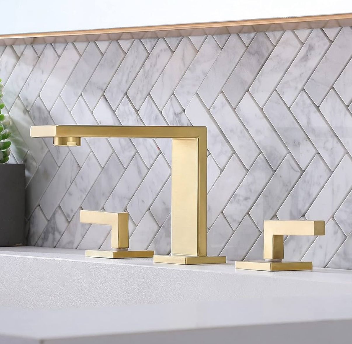 Gold Bathroom Faucet, Modern Commercial 2 Handle 3 Holes Brushed Gold F17G