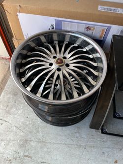 Chrome 22’ rims Merceli