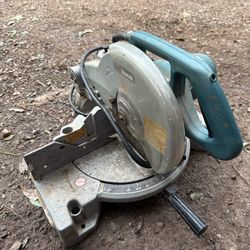 Makita Saw