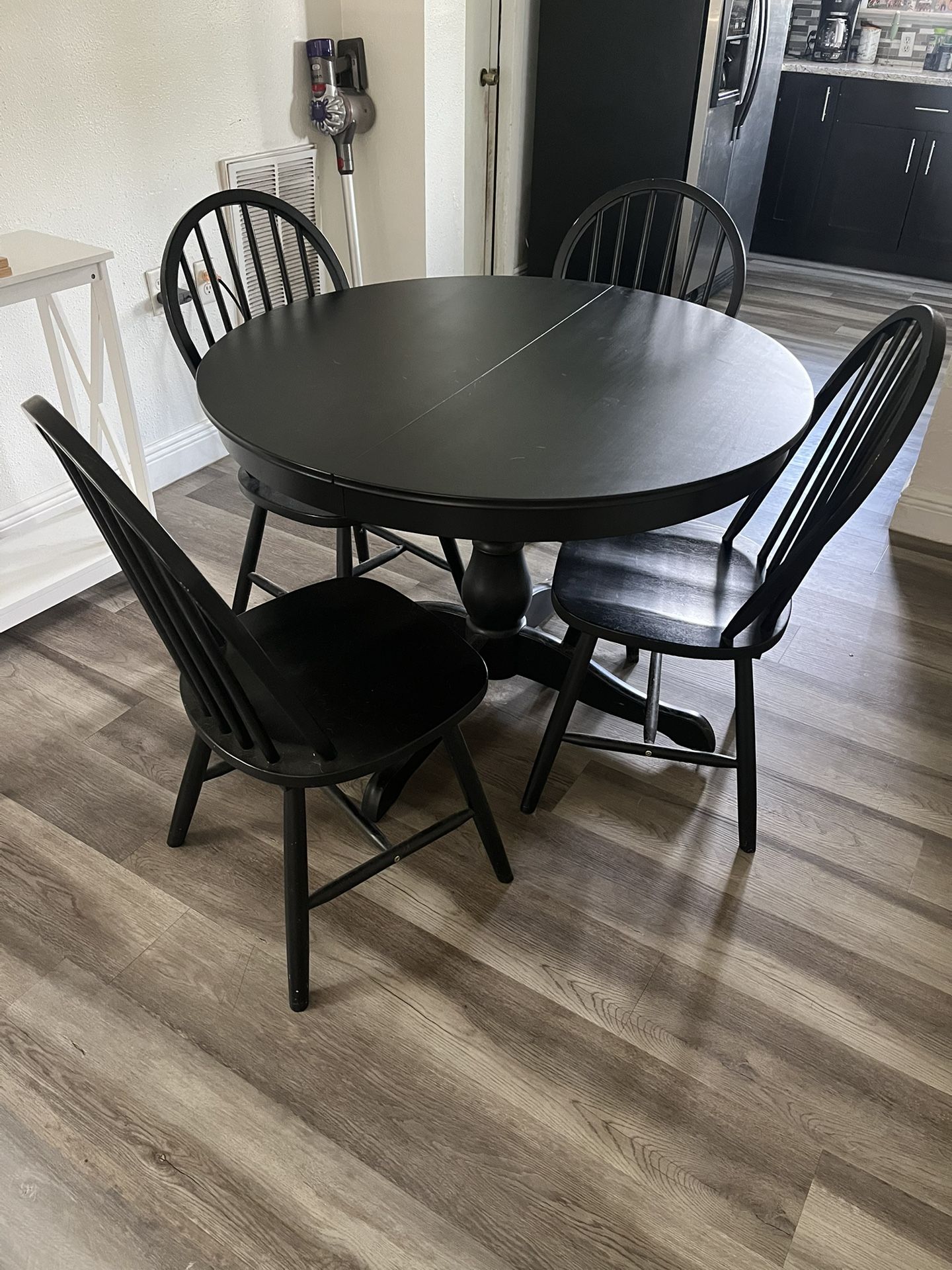 Dinning Table