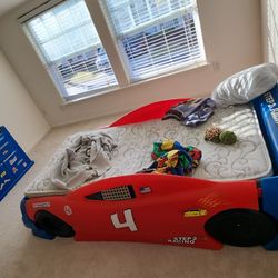Step 2 Stock Car Convertible Bedroom Set