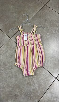 Old Navy Toddler Girl’s Romper, Size 18-24 Months