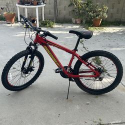 Mongoose XR660 mountain bike,
