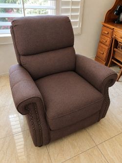 Oversized Brown Reclining Club Chair – Very Comfortable
