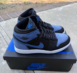 Jordan 1’s Boys Size 7 Like New!