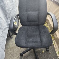 CHAIR- FABRIC, EXECUTIVE SWIVEL OFFICE CHAIR, MID BACK ADJUSTABLE.