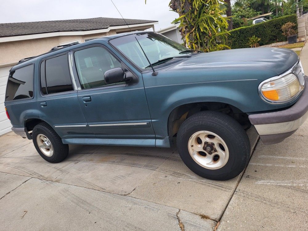 1997 Ford Explorer