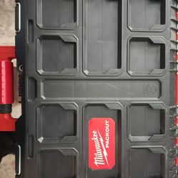 Milwaukee Packout  48-22-8464