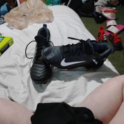 Nike Alpha Cleats 