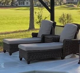 Palm casual chaise loungers x 4