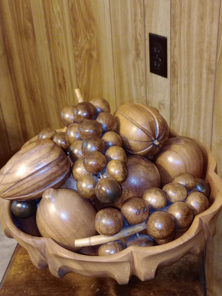 Wooden Fruit Bowl With Wooden Fruit