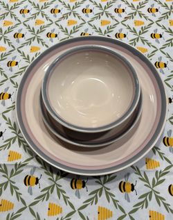 Pfaltzgraff Aura (pink) Dish Set-Discontinued Pattern