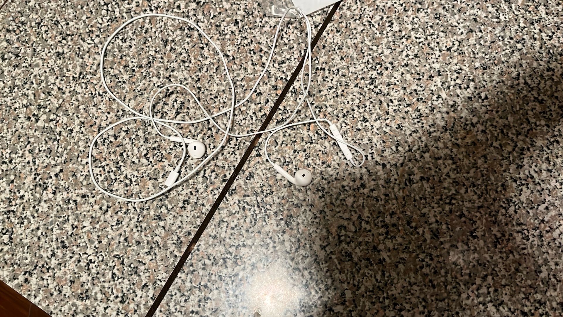 Headphones Brand New Don’t Want them Work Excellent