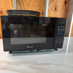Magic Chef MCG992ARS microwave