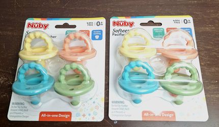 Bunt Pacifier And Teether 4ct Brand New Only $3