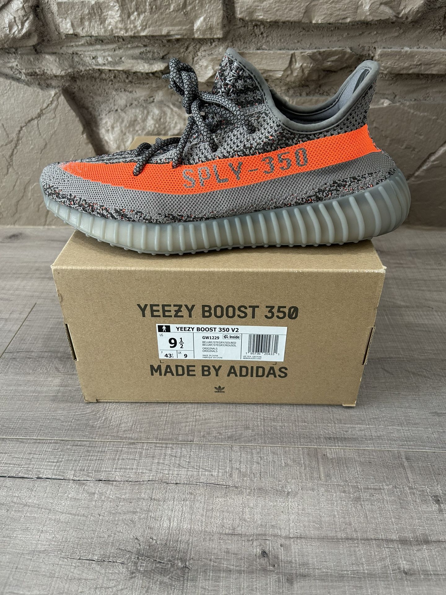 New Adidas Yeezy Boost 350 V2 Beluga Reflective Size 9.5 Men