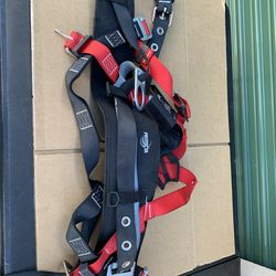 A 3M Protecta PRO Construction Style Positioning Harness.