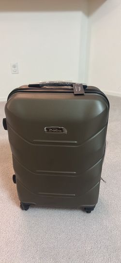 20” Hardshell Spinner Suitcase