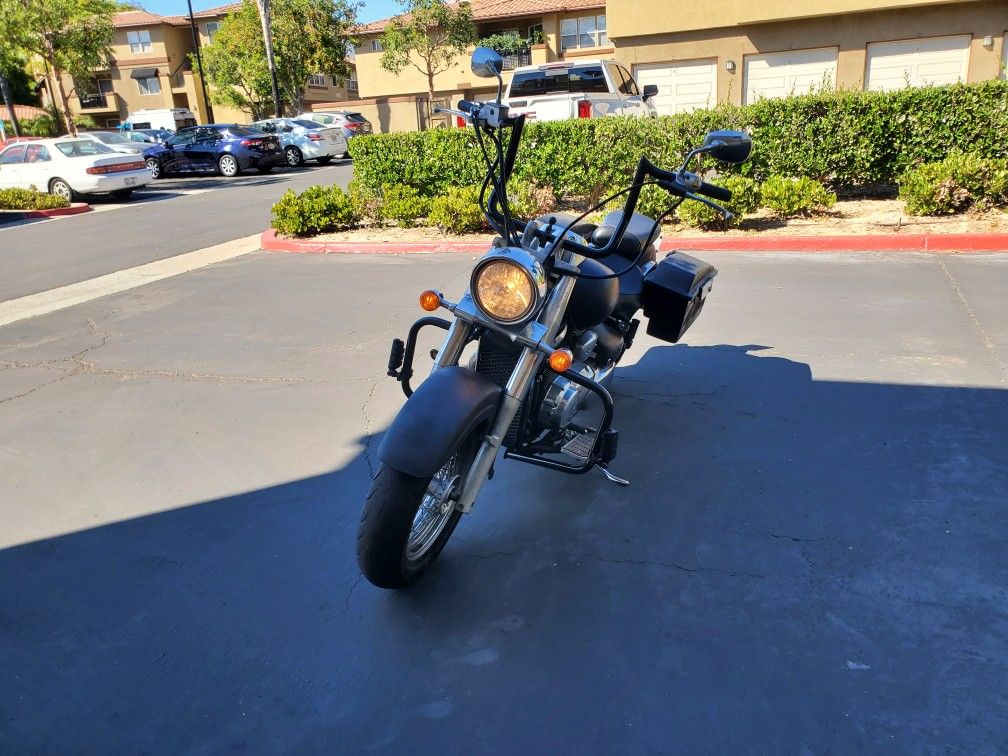 Suzuki Boulevard C50t