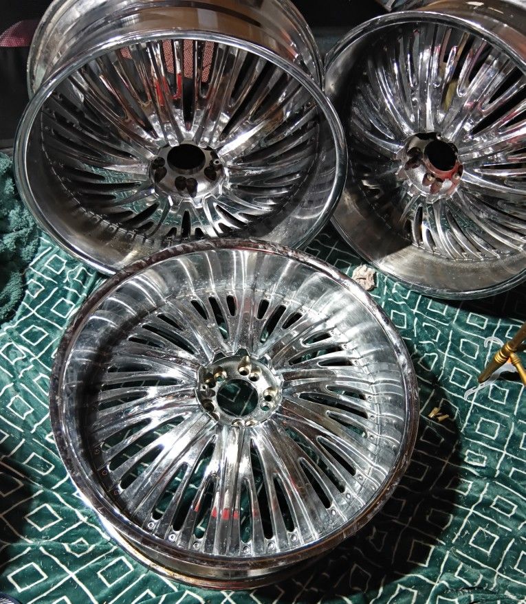 26 Inch " Crome Rims 5 Lug Universal