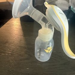 Medela Manual Breast Pump