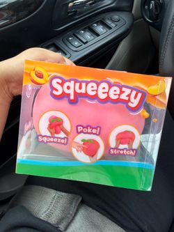 squeeze peach
