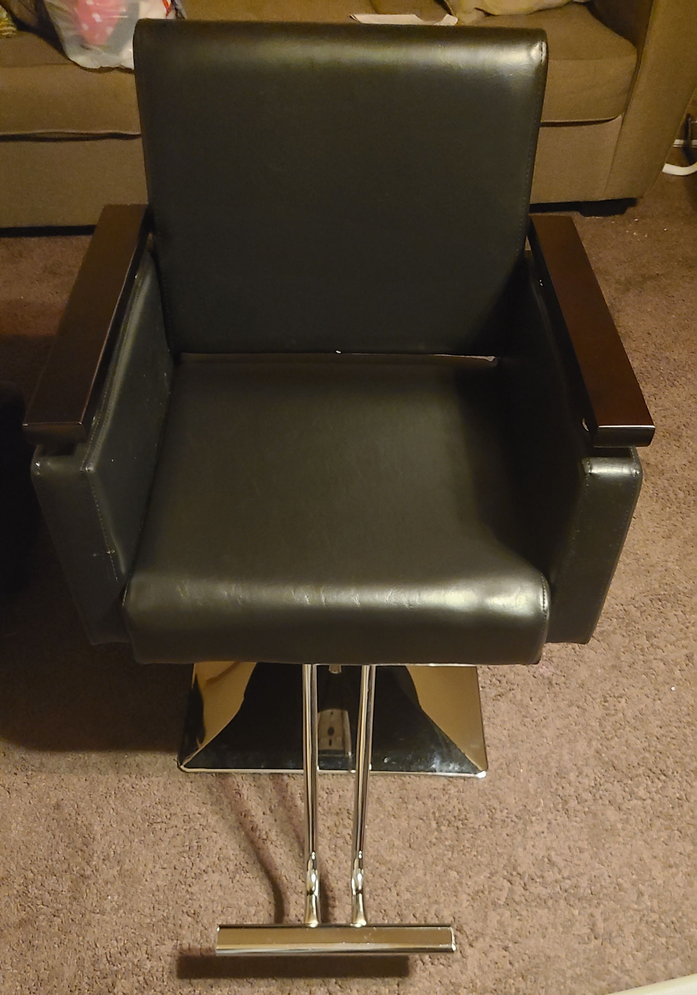 New Barber chair